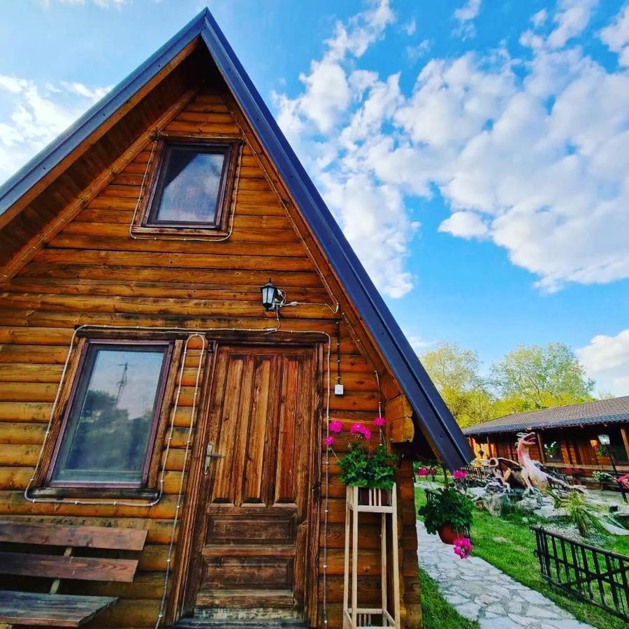 Lolini Bungalovi Novi Sad Eksteriør bilde